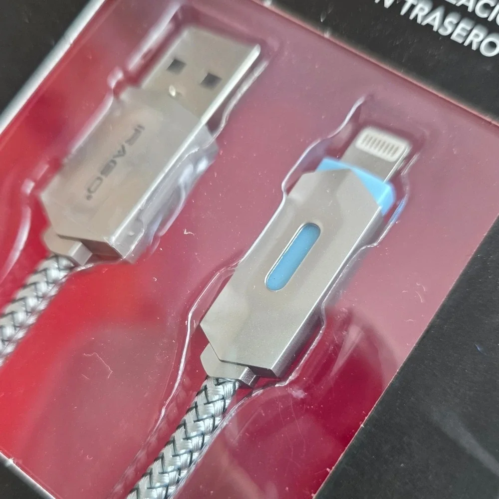 Lumex‎ Nylon Braided 8-Pin Charging Cable New in Box